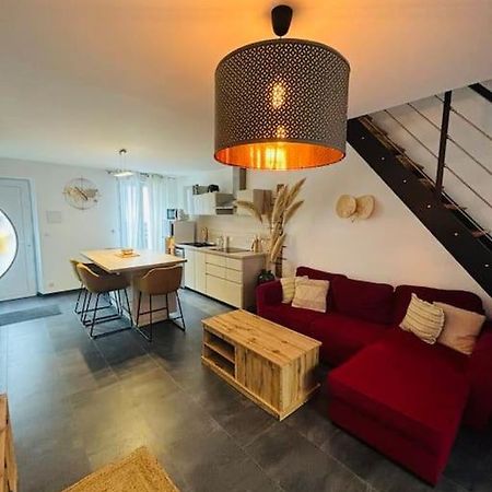 Appartement En Petite Camargue Saint-Laurent-dʼAigouze Buitenkant foto